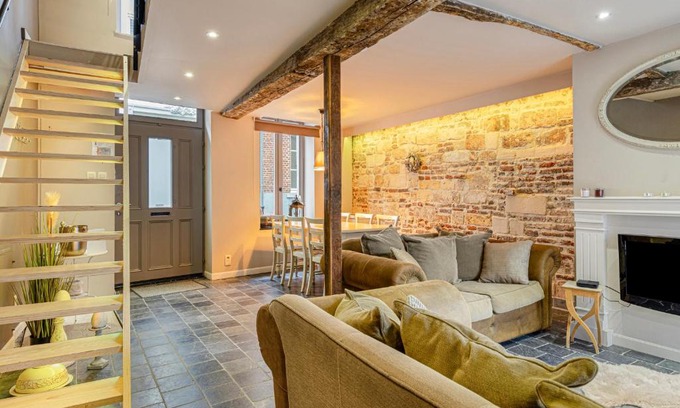 Tongeren House | Bibi Tongeren
