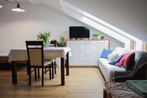 Deblin House | Bielik