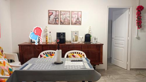 Vitry-sur-Seine Apartment | Bienvenue à PARIS - Appartement confortable, grande terrasse privée au calme, parking gratuit