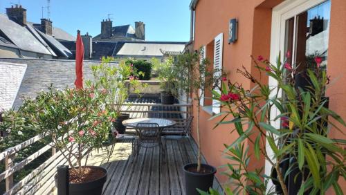 Villedieu-les-Poeles Apartment | Bienvenue chez Philippe et Pascale