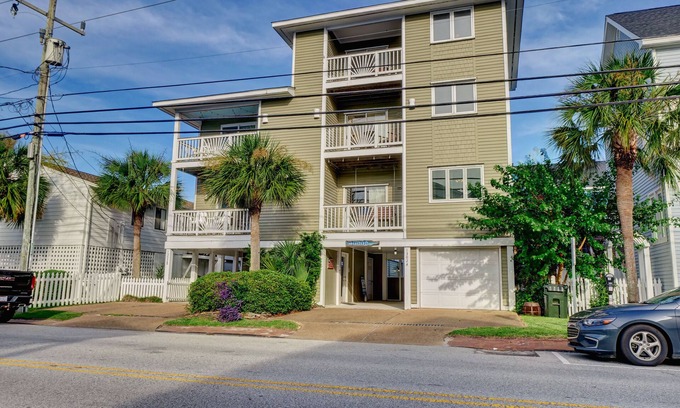Wrightsville Beach House | Big and Beautiful Coastal Retreat with a view from the top balcony!