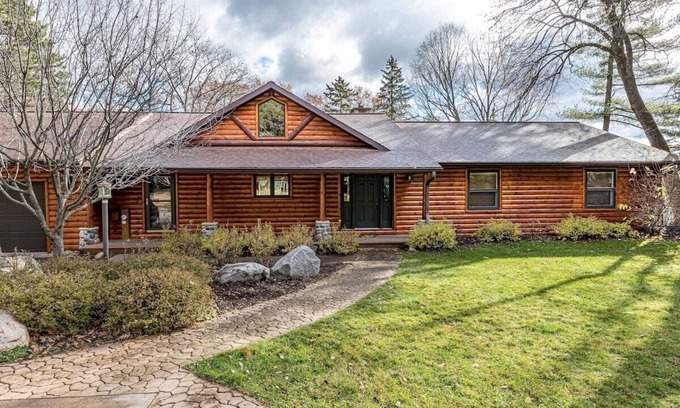 Arbor Vitae Cabin | Big Arb Pines located on Big Arbor Vitae Lake