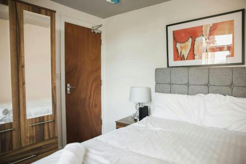 Aylestone House | Big Double Room in Leicester
