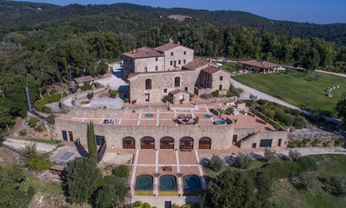 Monticiano Villa | Big Estate near Siena - exclusive use up to 27 guests