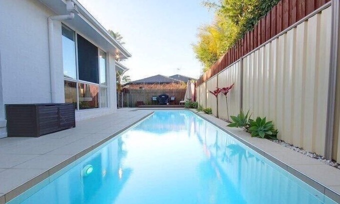 Sandstone Point House | BIG Family home, Bribie Holidays, Sandstone Point Hotel Events!