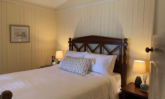 Shire of Stanthorpe Bed & Breakfast | Big Fella Wines & Farmstay