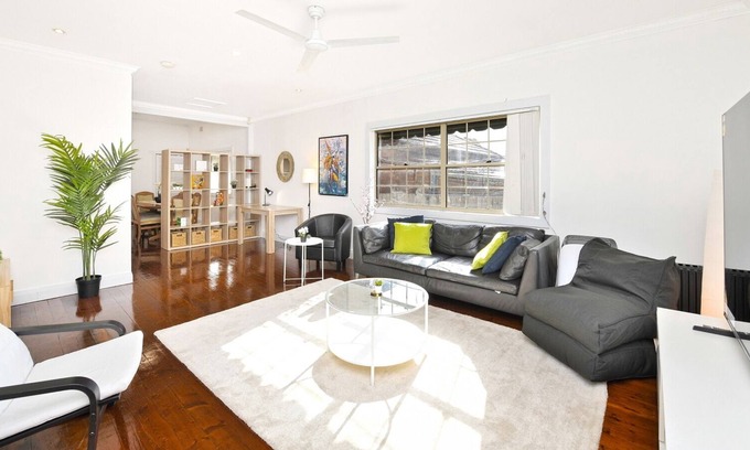 Hurstville House | Big House + Home Cinema & Queen Beds
