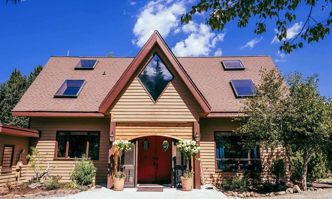 Cle Elum House | 'Big House Lodge' - Cle Elum Retreat on 8 Acres!