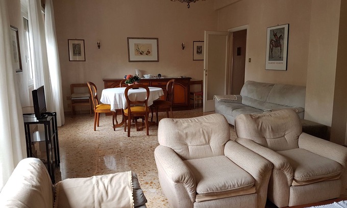Quartiere XX Ardeatino House | Big house near Appia Antica