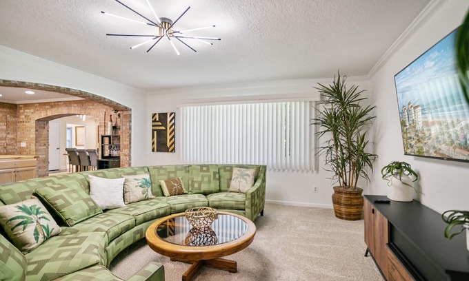 Isle of Palms House | Big Wheelchair Accessible Home Close to Beach/Mayo with Zen Den and Fenced Yard