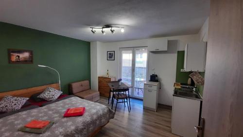 Hodrusa Hamre Apartment | BIKE apartments 1
