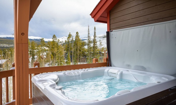 Bear Crossing House | Bike Trails | Hot Tub w/Mountain Views!