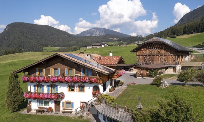 Castelrotto Apartment | BIO Farm APP GENZIANA