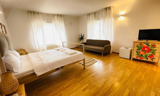 Balotesti Apartment | BioLocalia House Oltenia