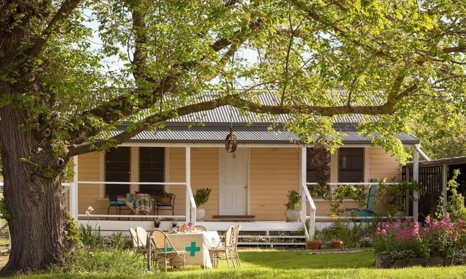 Kyneton House | BIRD HOUSE - A ROMANTIC SHACK ON THE EDGE OF PIPER ST