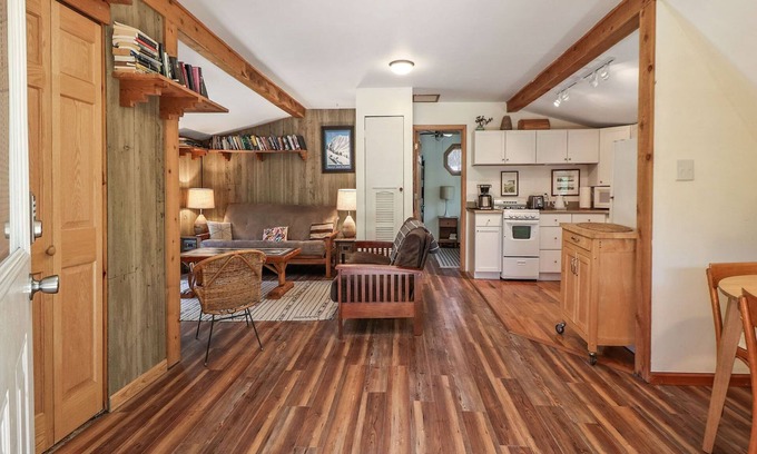 Wheeler House | Bird`s Nest in the Indiana Dunes