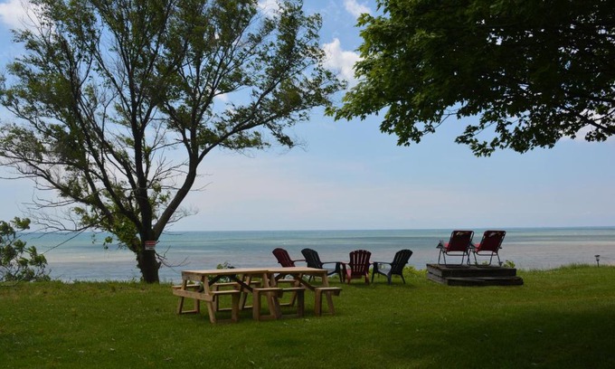 Romney House | Birds Point Cottage on a Cliff facing Lake Erie.