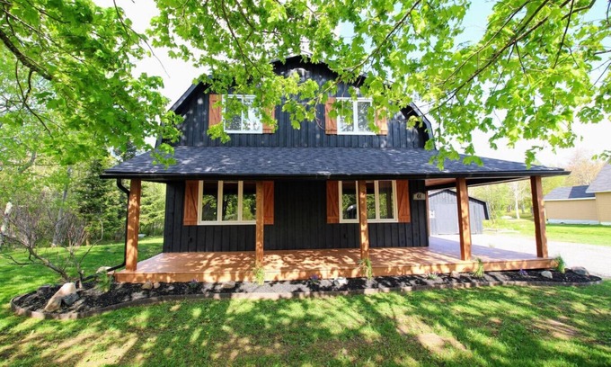 Grand Barachois House | Black Barn Family Beach House
