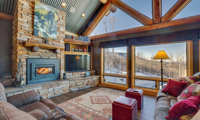 Mesa Cabin | 'Black Bear Cabin' Near Skiing & Hiking!