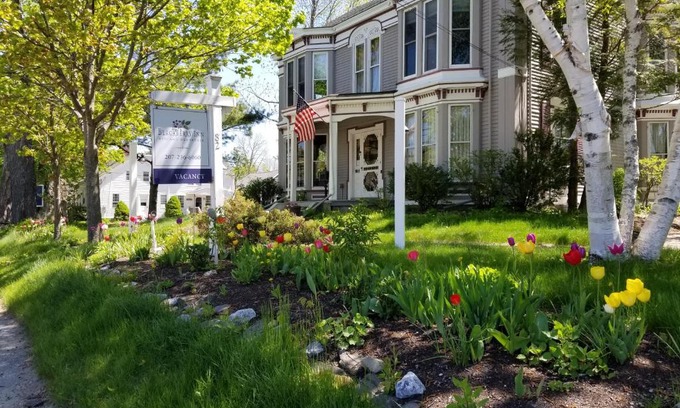Camden Bed & Breakfast | Blackberry Inn