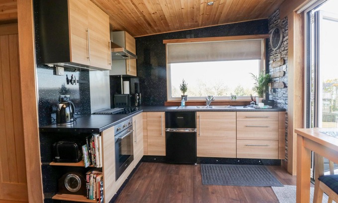 Glenboig Cottage | Blackbrae Cabin