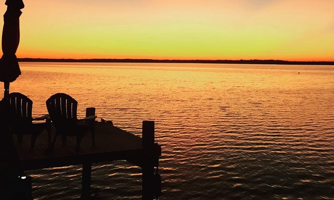 Harold House | Blackwater Bay Getaway