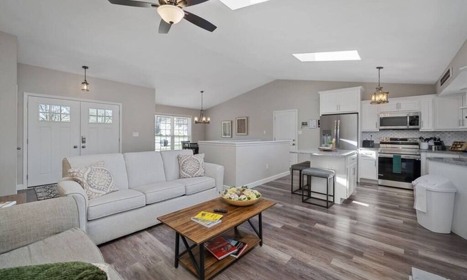 St. Peters House | Blair's House - Game Room - Long Stays Welcome