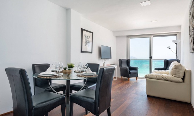 Can Picafort House | BLAU BLUE 2 - Modern apartment facing the sea in Can Picafort. Free WIFI.