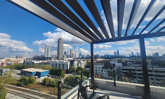 Loring Heights Apartment | Bleisure at Atlantic Station Modern 1 Bedroom