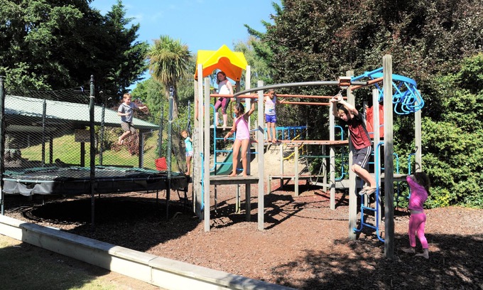 Blenheim Hotel | Blenheim Bridges Holiday Park