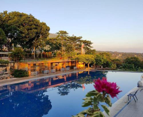 Trawas Hotel | Blessing Hills Family Resort & Hotel