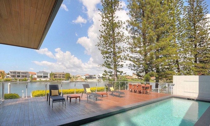 Sorrento House | Bliss On Waterview
