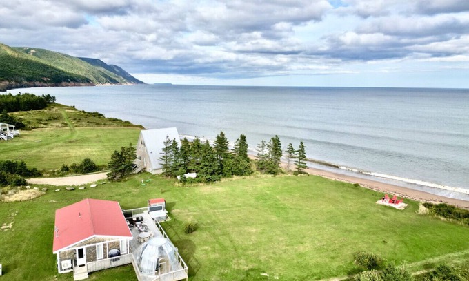 Aspy Bay House | Blissful Beachfront Bungalow. Beach- Hot tub & Sauna-All Weather Dome-Private