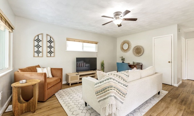 Sharon Heights House | Blissful Bungalow