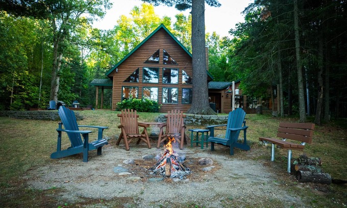 Osage Cabin | BLISSFUL SECLUSION on BLUEBERRY LAKE