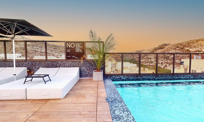 Xlendi Hotel | Block