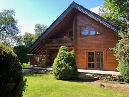 Brieselang House | Blockhaus am Waldrand