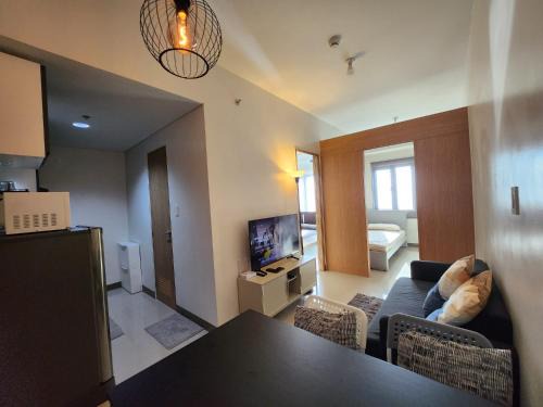 Paranaque Apartment | Bloom Residences Condo 2Br