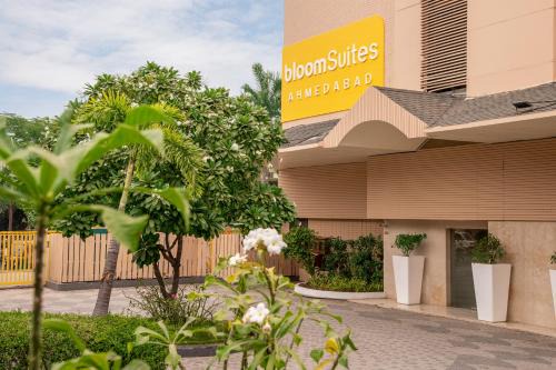 Ahmedabad Hotel | BloomSuites l Ahmedabad