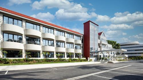 Wanning Hotel | Blossom Harbor Riyue Bay Wanning
