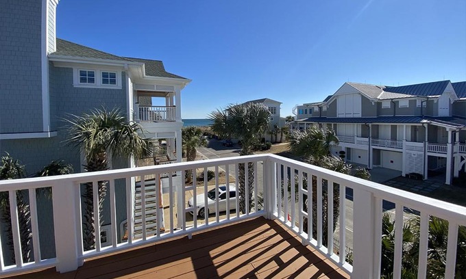 Wrightsville Beach House | Blue Aerie by Sea Scape Properties