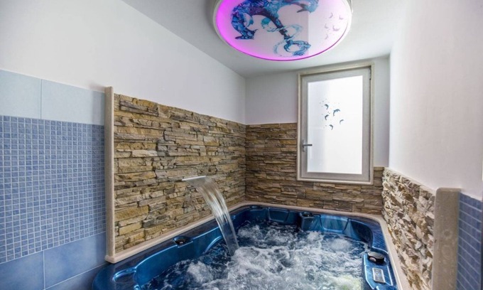 Monte Chiaro House | Blue Angels Relais, home with private Jacuzzi just steps from the sea