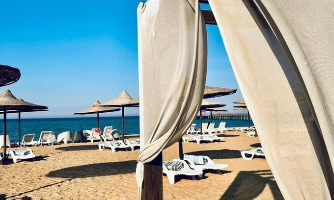 Arba'een Ski Chalet | Blue Bay Asia Elsokhna Aqua park - Pool view & Private beach (Families only)