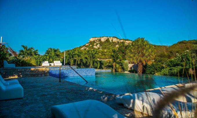 Sint Michiel Apartment | Blue Bay Resort luxury apartment Green View
