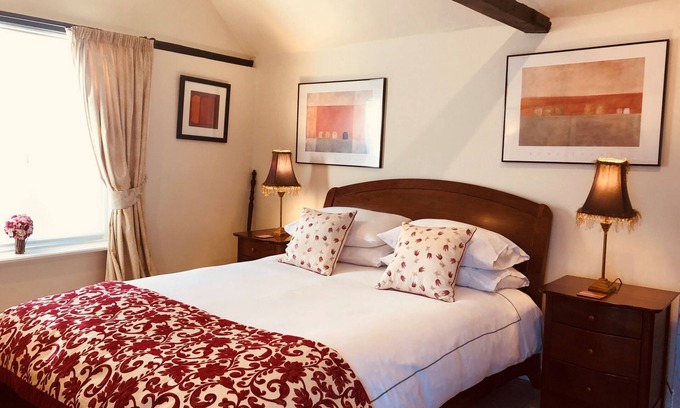 Fen Stanton Cottage | Blue Cow Luxury Cosy Cottage - Bed and Breakfast