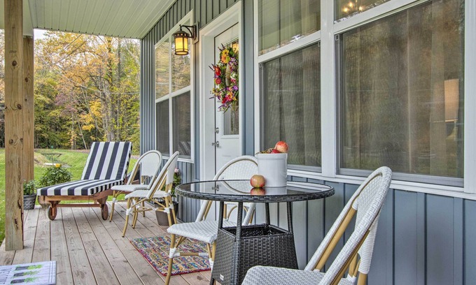 Brodheadsville Cottage | ‘Blue Heron’ Brodheadsville Cottage: Hike & Ski!