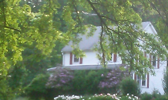 Quakertown House | Blue Heron Wildlife Sanctuary W/Cabin