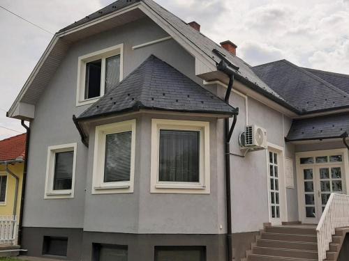 Gyorzamoly House | Blue House