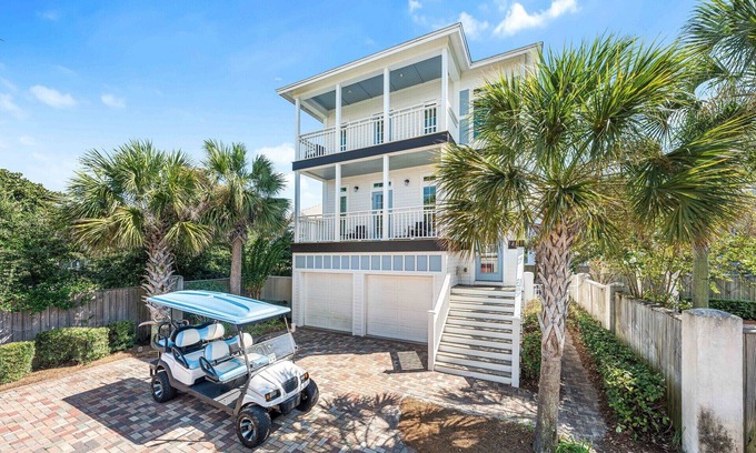 Miramar Beach House | BLUE MERMAID: Splash into Luxurious Paradise! Bikes, Pool, Golf Cart