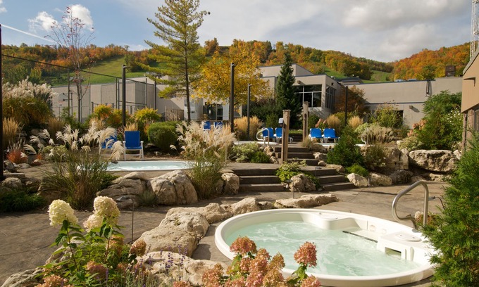 The Blue Mountains Hotel | Blue Mountain Resort Inn